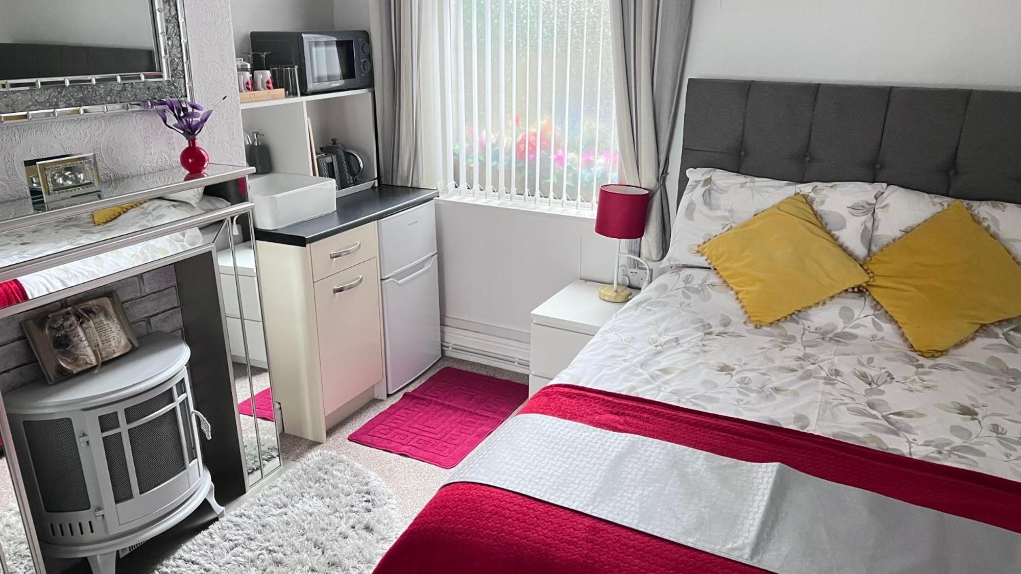 Victoria House - Self Catering Quiet Guesthouse - Adult Singles And Couples Only Μπλάκπουλ Εξωτερικό φωτογραφία