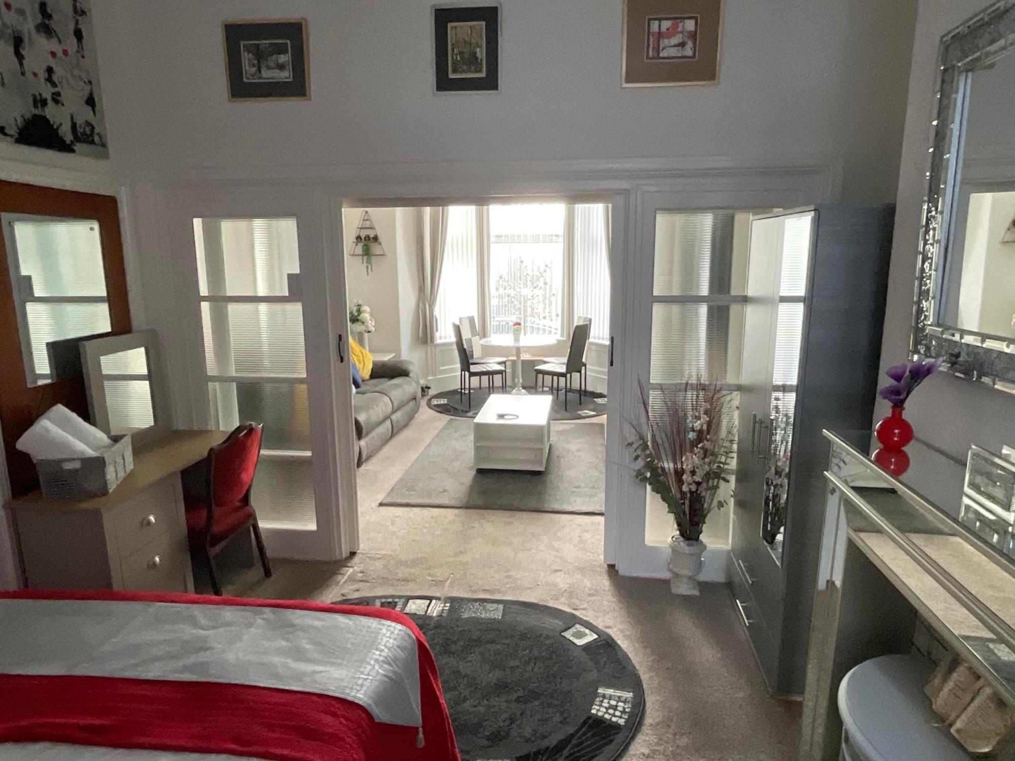 Victoria House - Self Catering Quiet Guesthouse - Adult Singles And Couples Only Μπλάκπουλ Εξωτερικό φωτογραφία